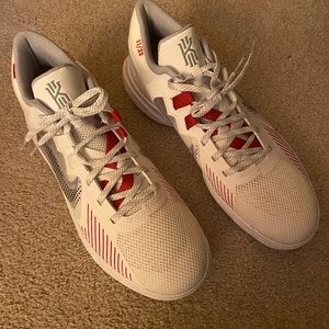 Nike Kyrie Flytrap 5 Men's Basketball Shoes Sneakers White Grey Red 11.5